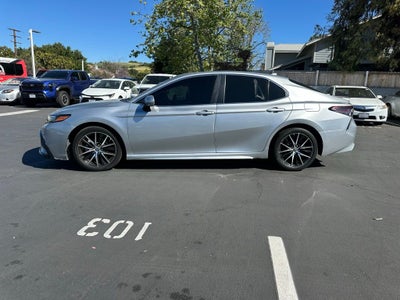 2022 Toyota Camry SE