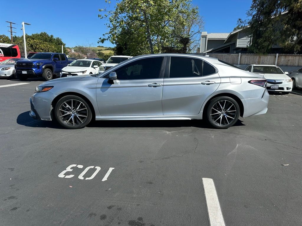 2022 Toyota Camry SE