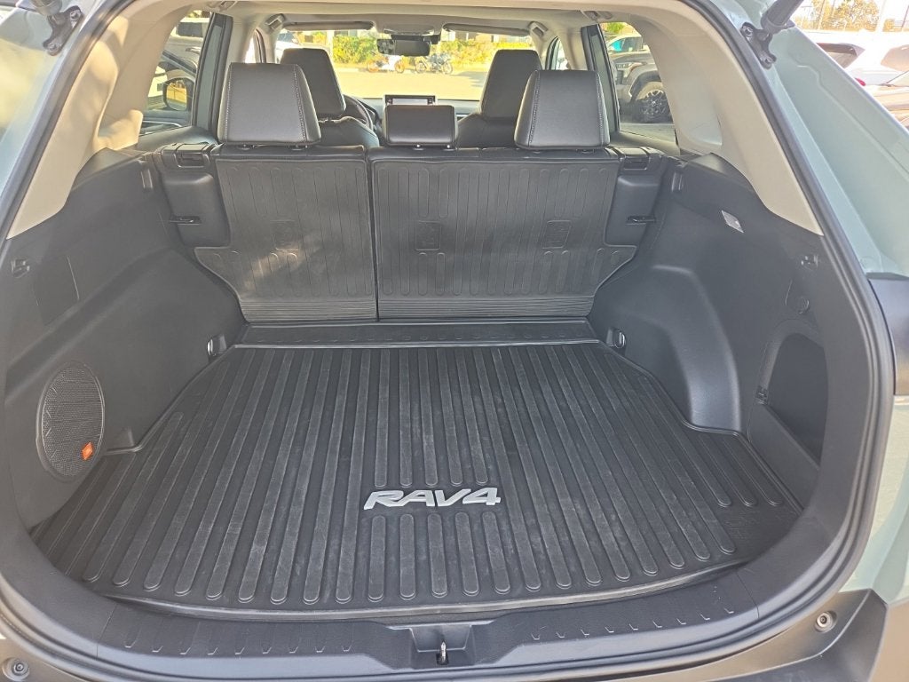 2021 Toyota RAV4 Hybrid XLE Premium
