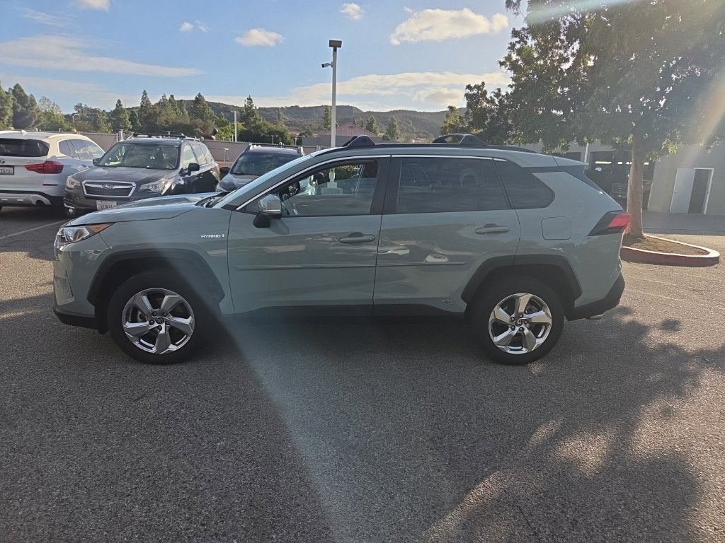 2021 Toyota RAV4 Hybrid XLE Premium