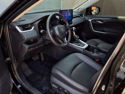 2025 Toyota RAV4 Hybrid XLE Premium