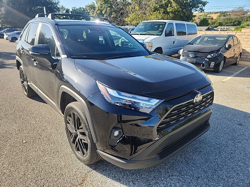 2025 Toyota RAV4 Hybrid XLE Premium