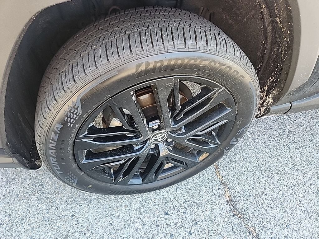 2025 Toyota RAV4 Hybrid XLE Premium