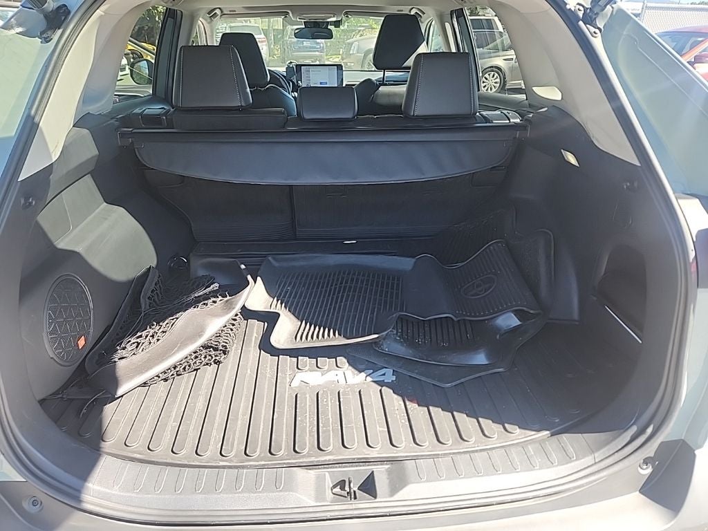 2023 Toyota RAV4 Hybrid XLE Premium