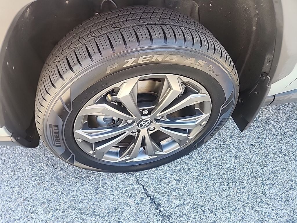 2023 Toyota RAV4 Hybrid XLE Premium