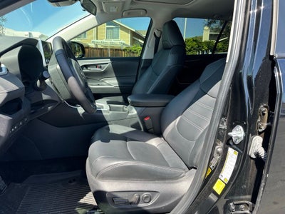 2024 Toyota RAV4 Hybrid XLE Premium