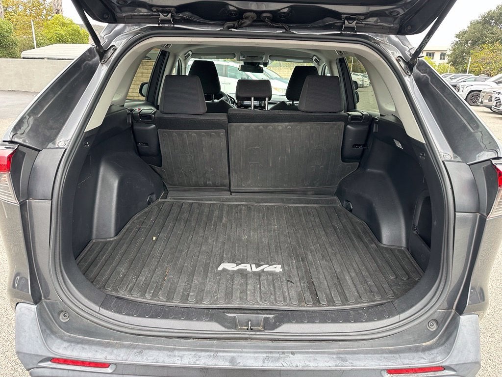 2020 Toyota RAV4 Hybrid LE
