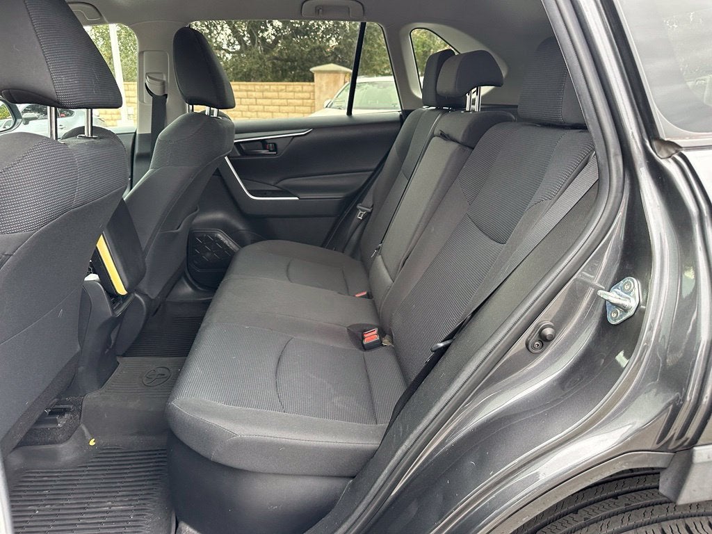 2020 Toyota RAV4 Hybrid LE