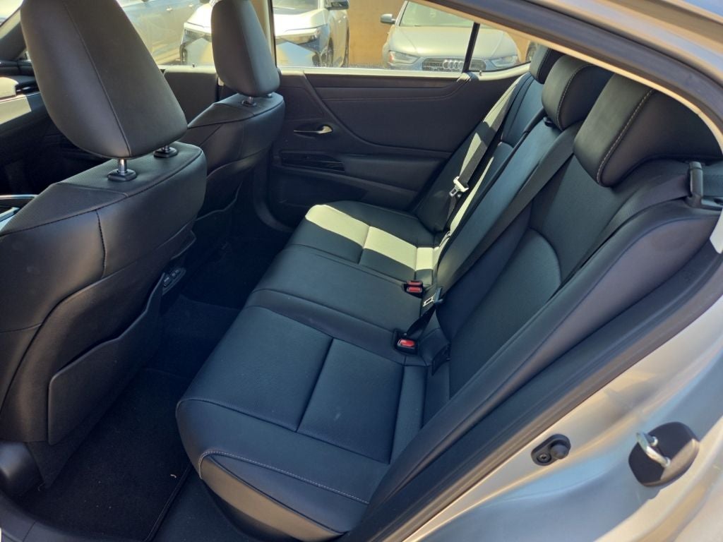 2024 Lexus ES 300h