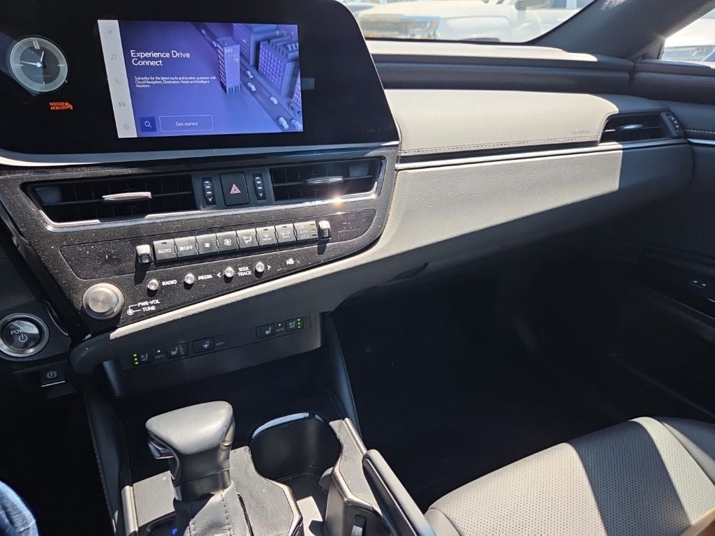 2024 Lexus ES 300h