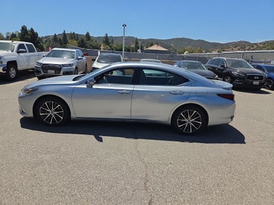 2024 Lexus ES 300h
