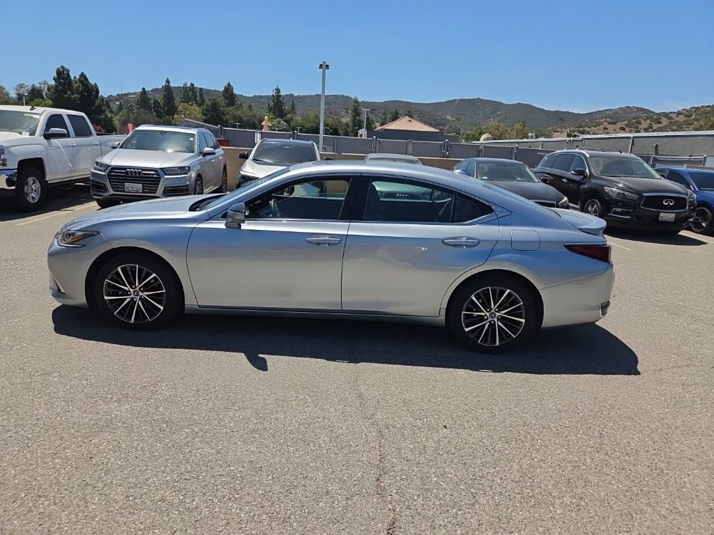 2024 Lexus ES 300h
