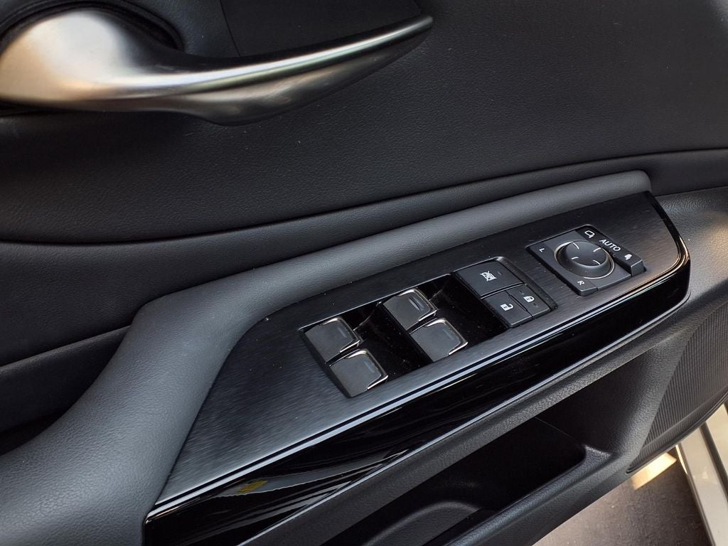 2024 Lexus ES 300h