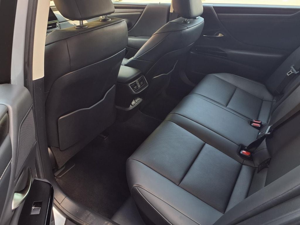 2024 Lexus ES 300h