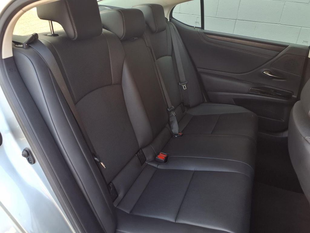 2024 Lexus ES 300h