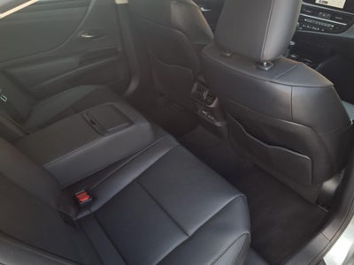 2024 Lexus ES 300h