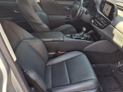 2024 Lexus ES 300h