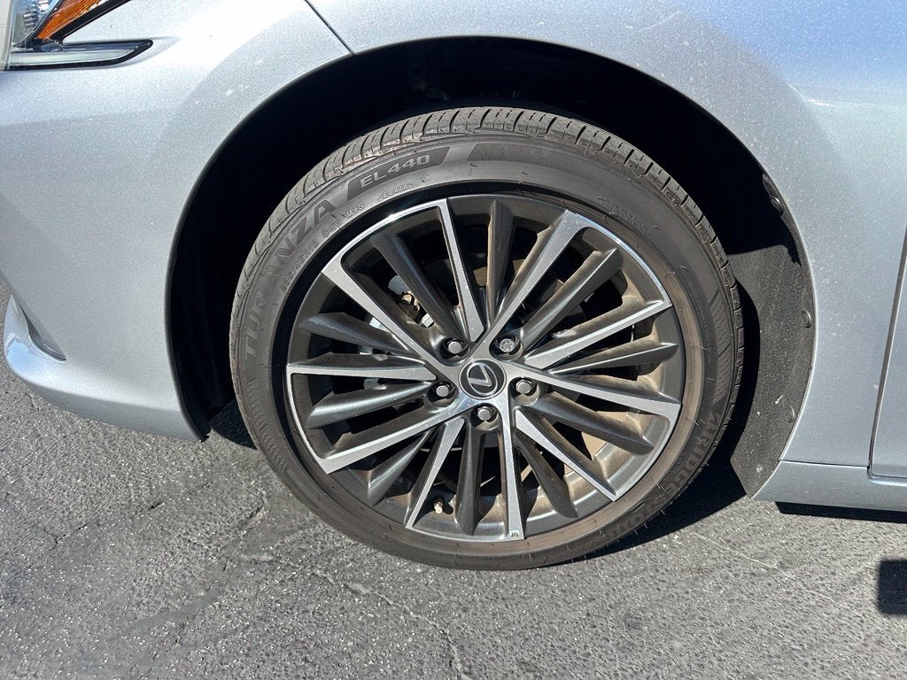 2024 Lexus ES 350