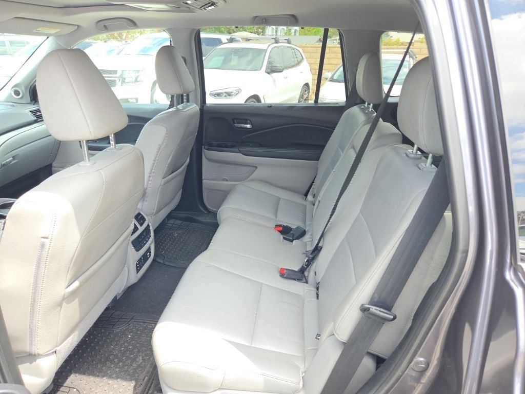 2018 Honda Pilot EX-L w/Rear Entertainment System