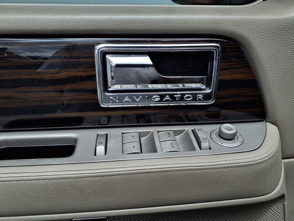 2010 Lincoln Navigator Elite