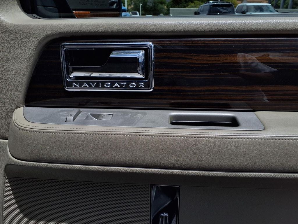 2010 Lincoln Navigator Elite