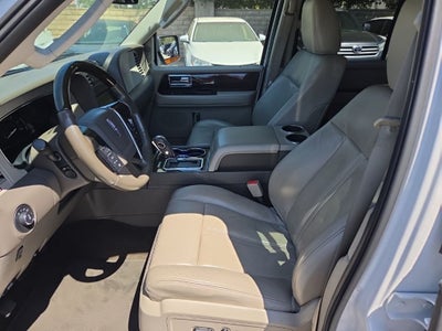 2015 Lincoln Navigator Base