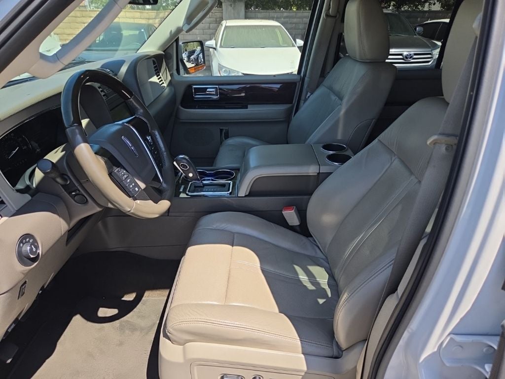 2015 Lincoln Navigator Base