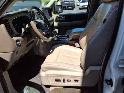 2015 Lincoln Navigator Base