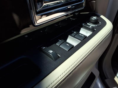 2015 Lincoln Navigator Base