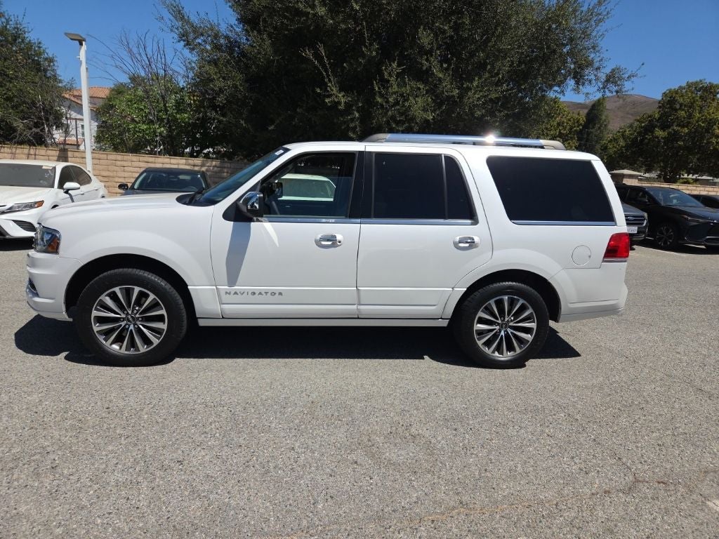 2015 Lincoln Navigator Base