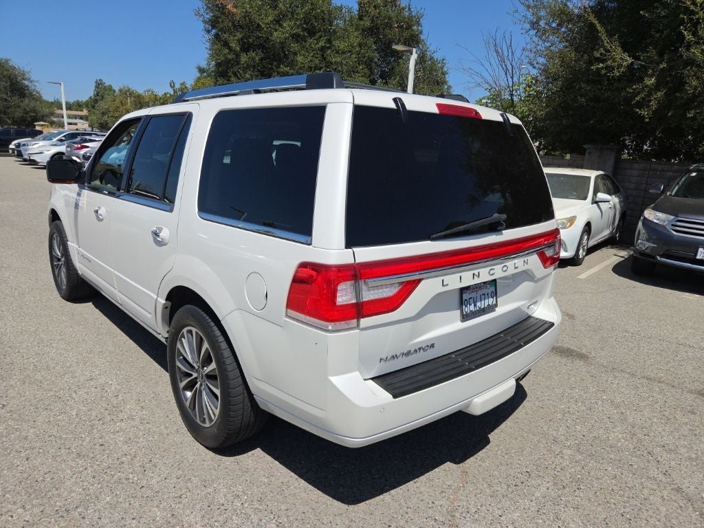 2015 Lincoln Navigator Base