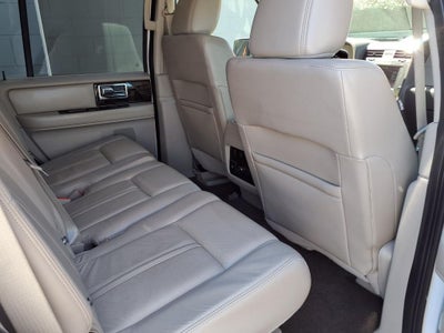 2015 Lincoln Navigator Base