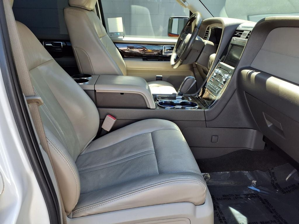 2015 Lincoln Navigator Base