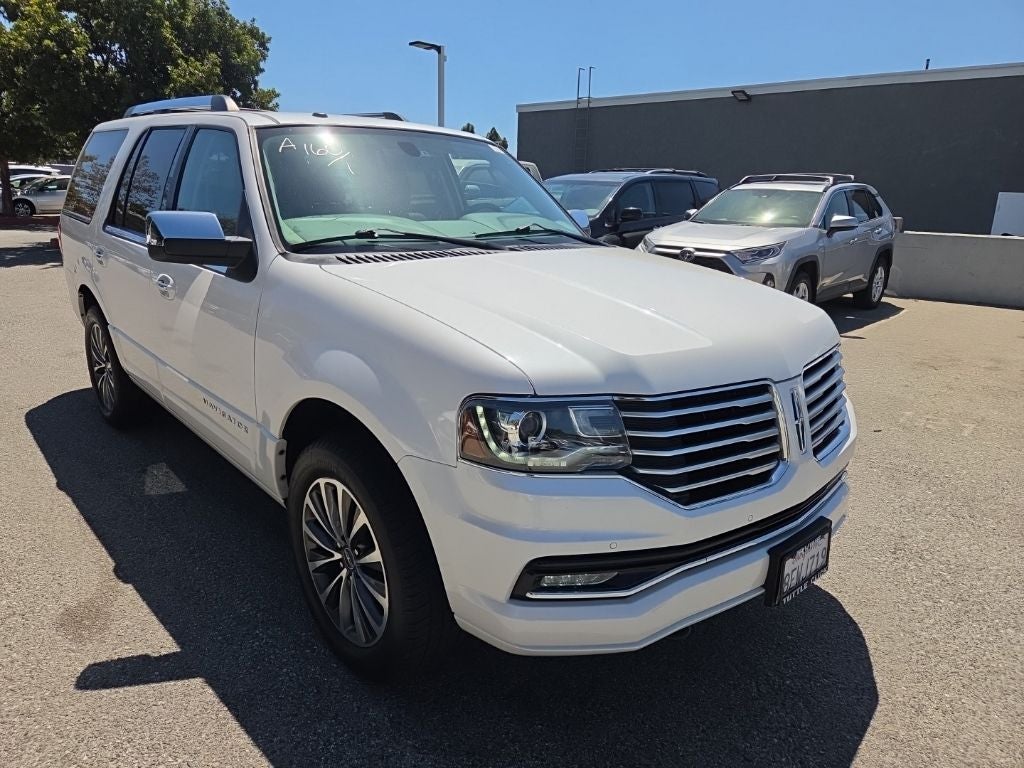 2015 Lincoln Navigator Base