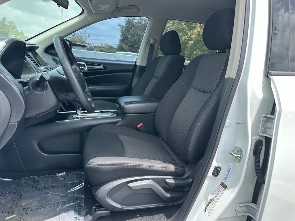 2020 Nissan Pathfinder S