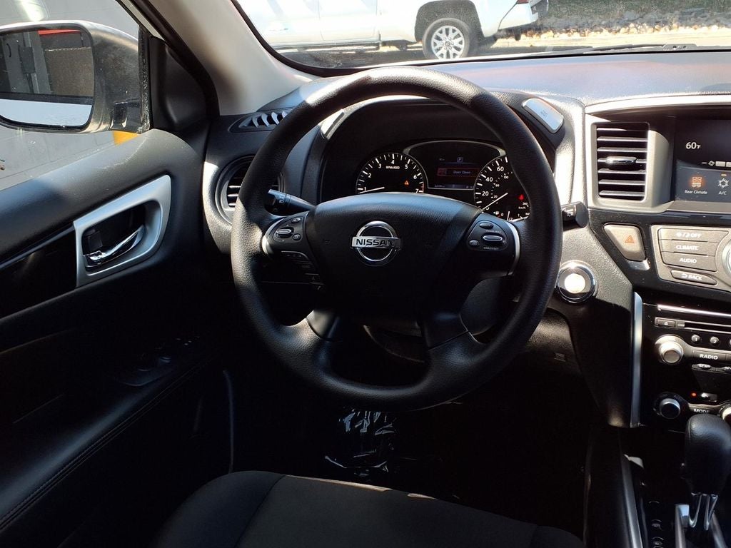 2020 Nissan Pathfinder S