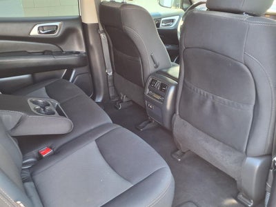 2020 Nissan Pathfinder S