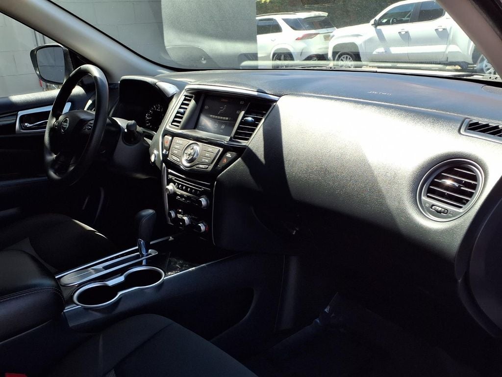2020 Nissan Pathfinder S