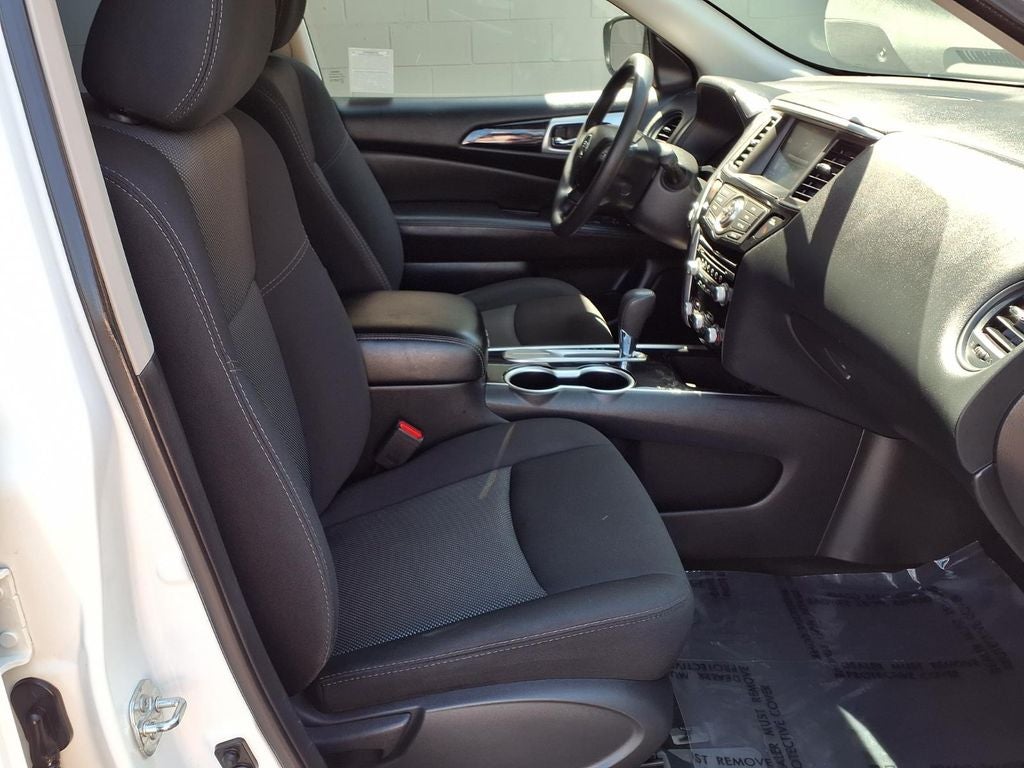 2020 Nissan Pathfinder S