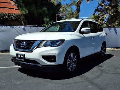2020 Nissan Pathfinder S