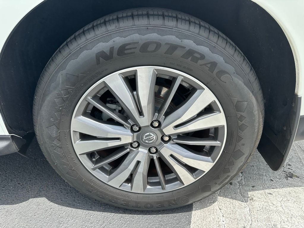 2020 Nissan Pathfinder S
