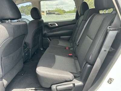 2020 Nissan Pathfinder S
