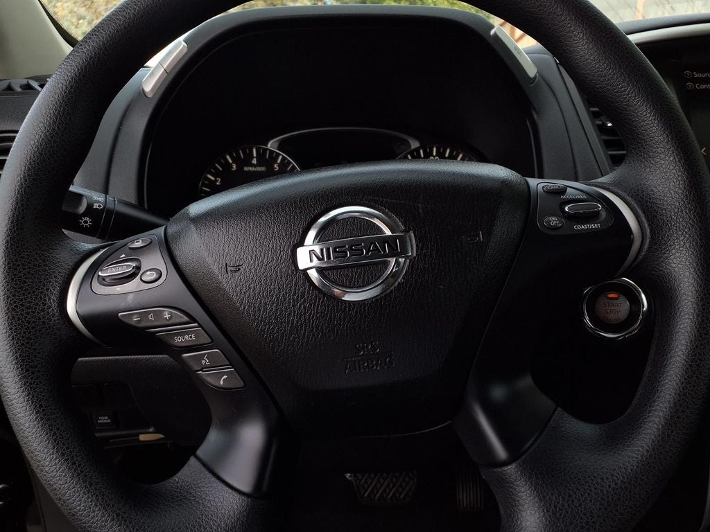 2017 Nissan Pathfinder S