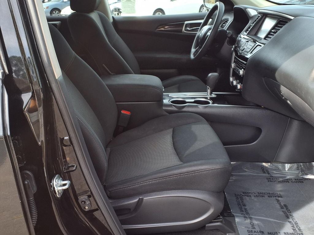 2017 Nissan Pathfinder S