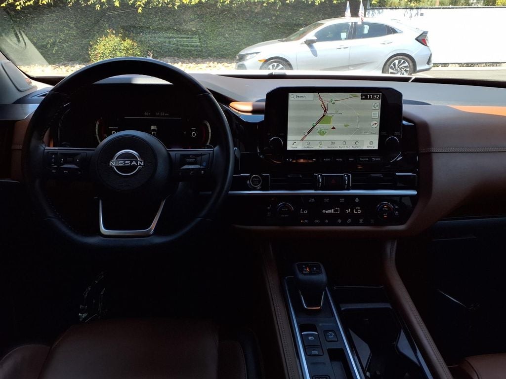 2023 Nissan Pathfinder Platinum