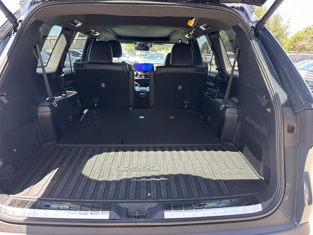2025 Toyota Grand Highlander Hybrid MAX Limited