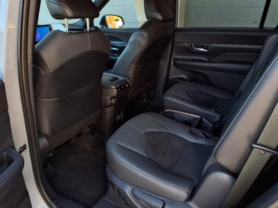 2025 Toyota Grand Highlander Hybrid MAX Platinum