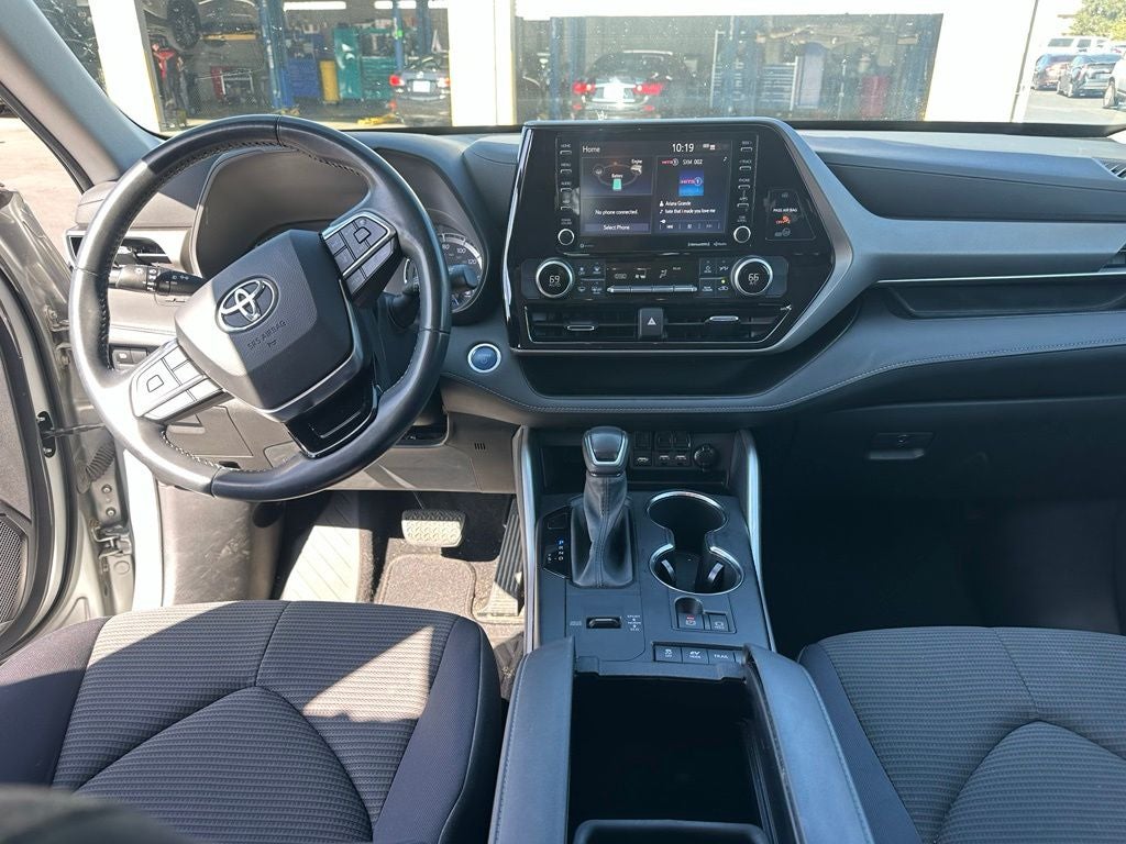2021 Toyota Highlander Hybrid LE