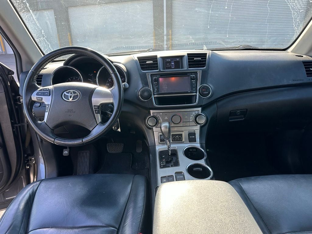 2013 Toyota Highlander SE