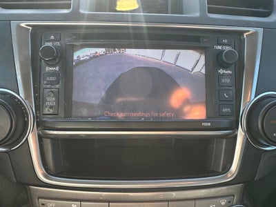 2013 Toyota Highlander SE